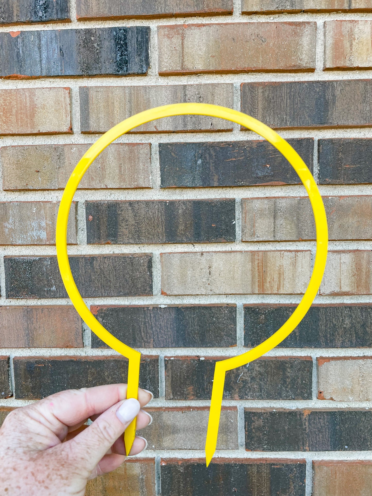 Hoop Acrylic Trellis